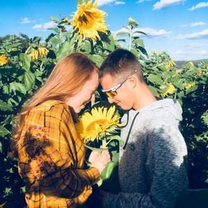 Meet your Posher, Chloe